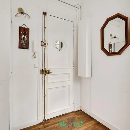 Parisian Charm A Stone's Throw From Montmartre アパート *